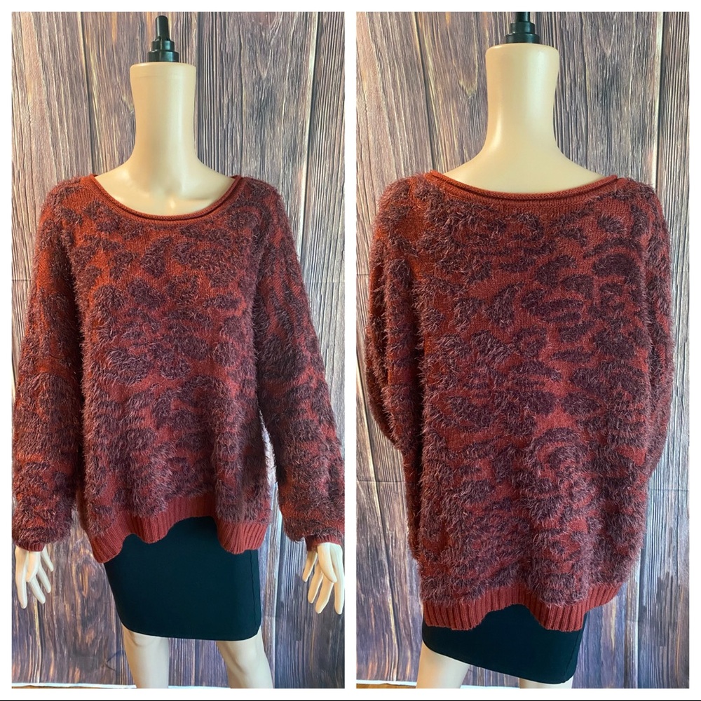 14th & Union size large burgundy red purple cheetah print boho fuzzy sweater